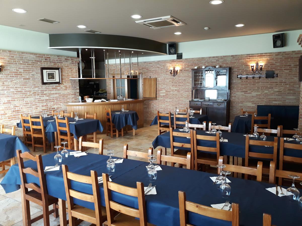 Hostal Ardoi Zizur Mayor Екстериор снимка